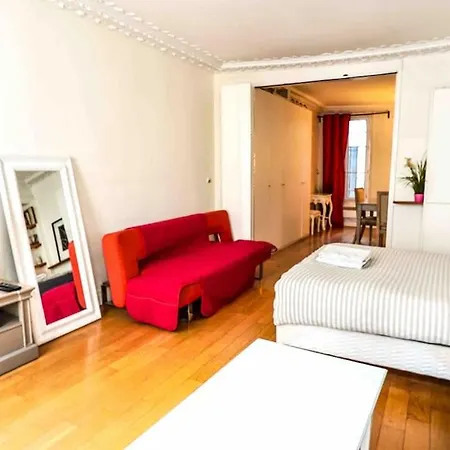 Spacious Studio Near Montorgueil Apartment Paris