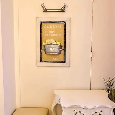 아파트 Spacious Studio Near Montorgueil 파리