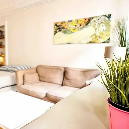 Spacious Studio Near Montorgueil 巴黎